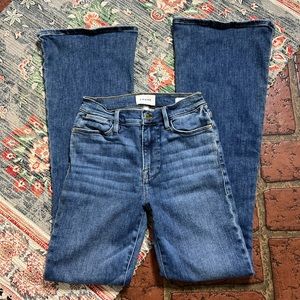Frame Le High Flare in Bestia denim jeans